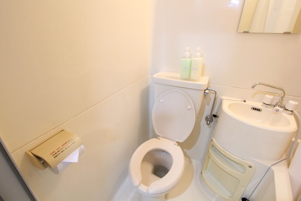 ビジネス トリプルルーム バスルーム3 | LUANA HOTEL 池袋東長崎