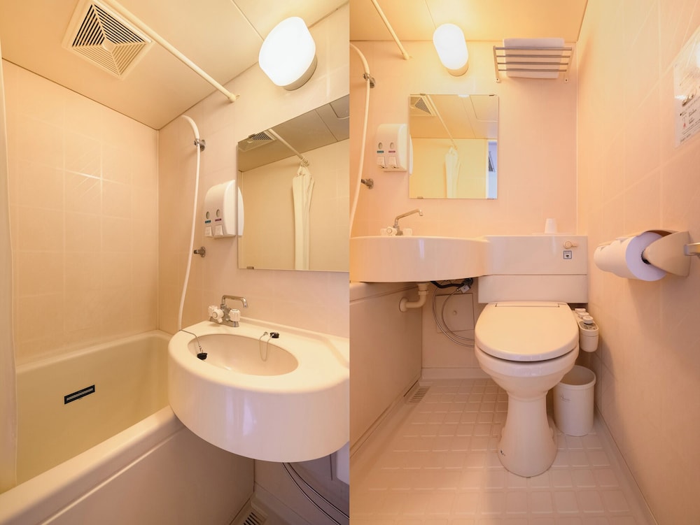 ベーシック ダブルルーム 喫煙可 バスルーム0 | ホテル亀山ヒルズ