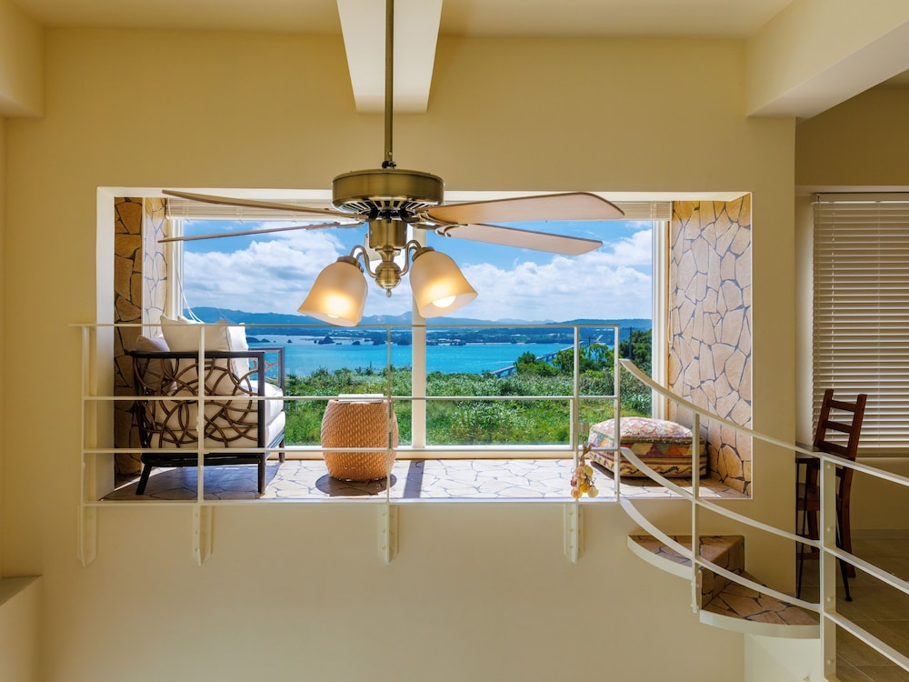 ラグジュアリー ヴィラ バルコニー オーシャンビュー 部屋からの景観0 | Resort Villa KAPUKA 古宇利島