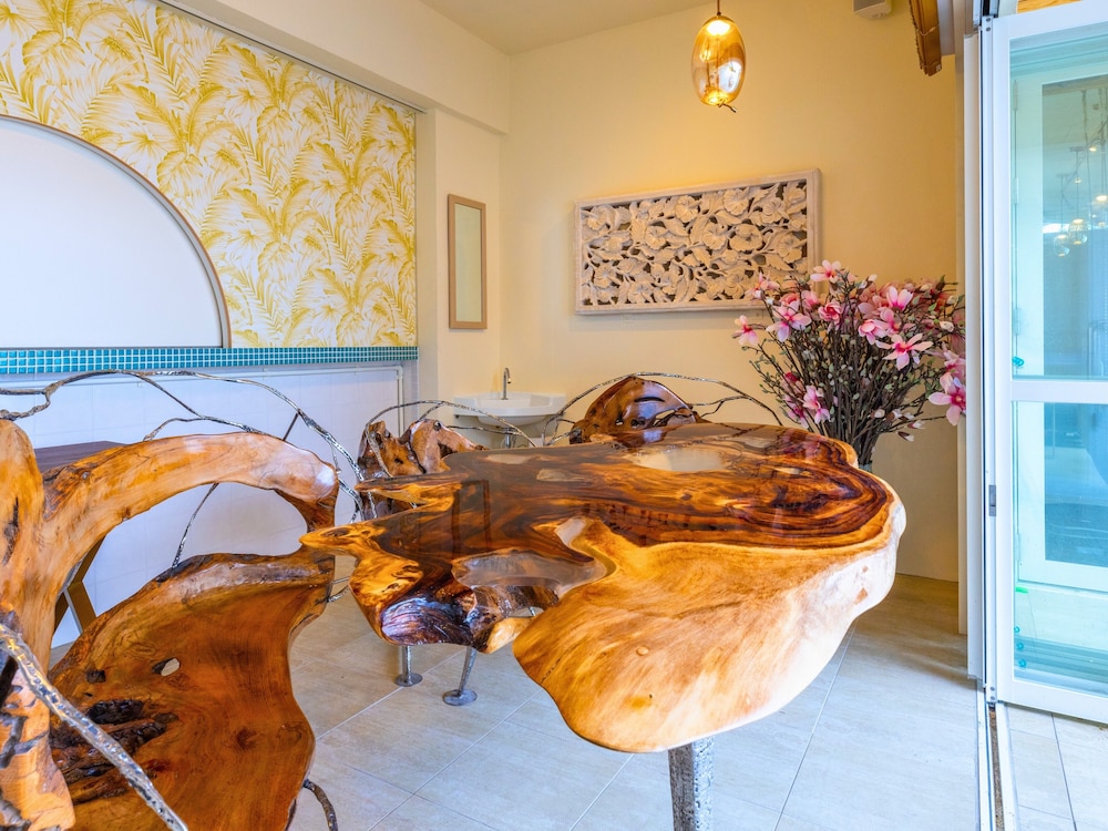 ラグジュアリー ヴィラ ダブルベッド 2 台 禁煙 バルコニー 客室4 | Resort Villa KAPUKA 古宇利島