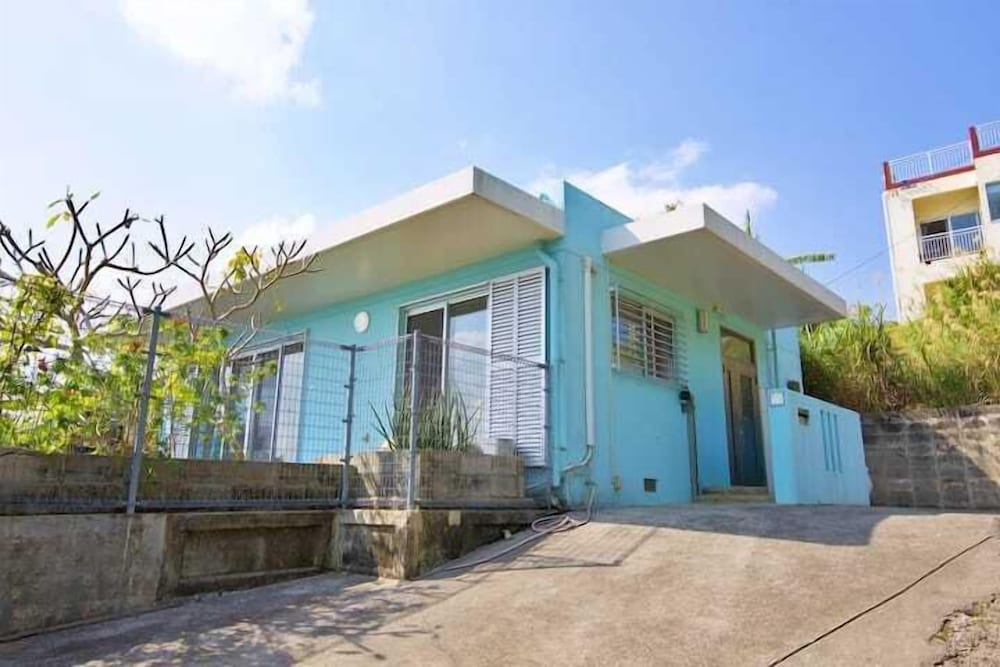 外観1 | 青の家　Blue House