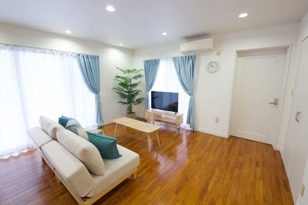 アパートメント リビング エリア5 | 青の家　Blue House