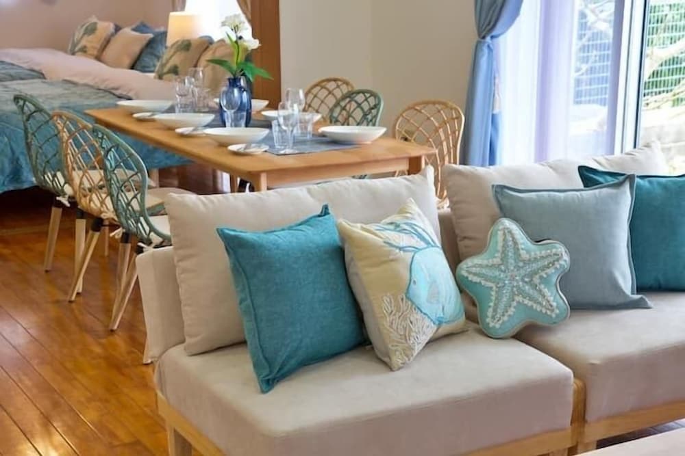 アパートメント 客室8 | 青の家　Blue House