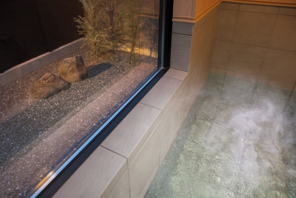 温泉1 | ゆけむりの宿 小町荘