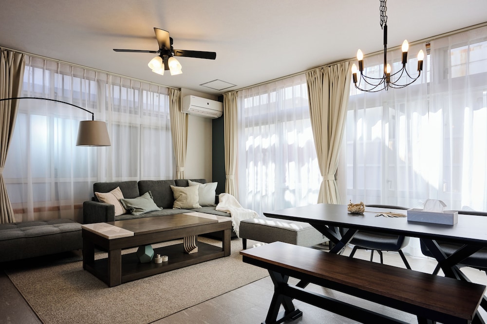 ハウス ダイニングルーム0 | Casa YONNA Chatan