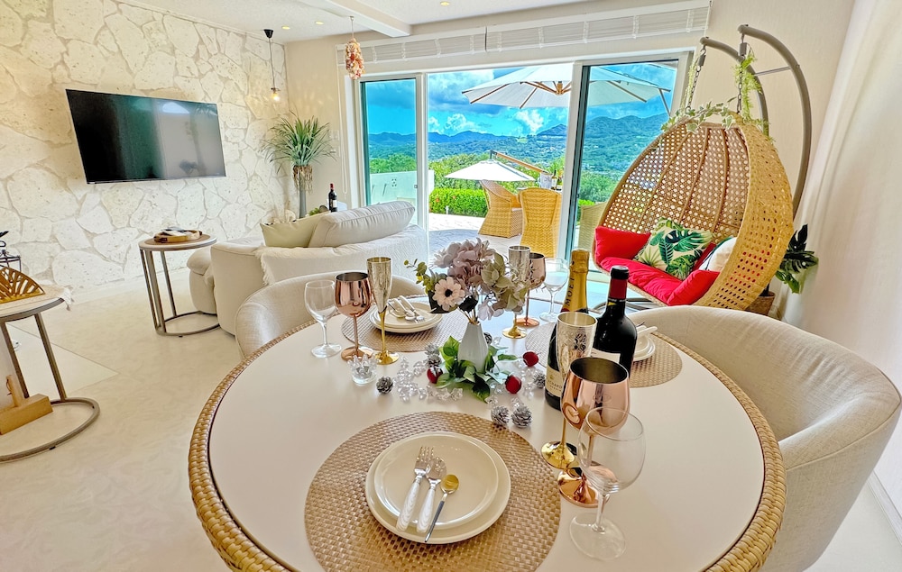 ラグジュアリー ヴィラ プライベートプール オーシャンビュー | Resort Villa KAPUKA 瀬底島