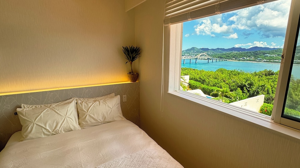 ラグジュアリー ヴィラ プライベートプール オーシャンビュー 部屋からの景観0 | Resort Villa KAPUKA 瀬底島