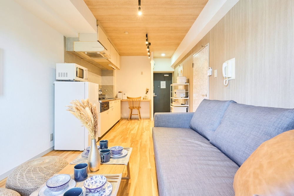 ベーシック アパートメント 禁煙 シティビュー (802) リビング エリア2 | Househotel 西池袋