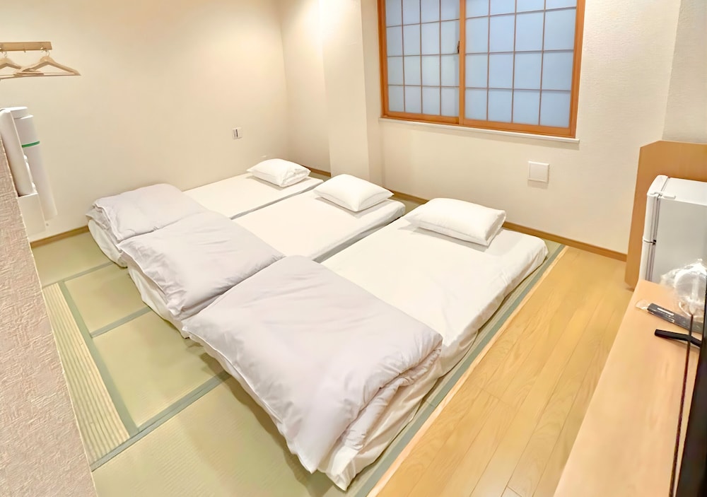 トリプルルーム 禁煙 客室2 | パーク ホテル