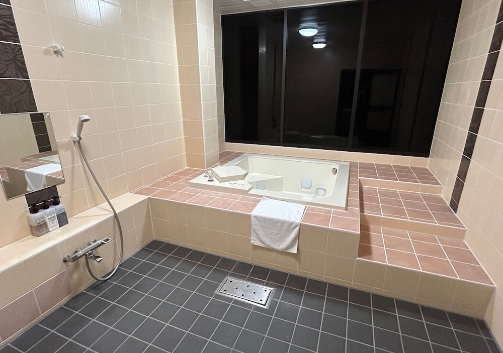 トリプルルーム 禁煙 バスルーム0 | パーク ホテル