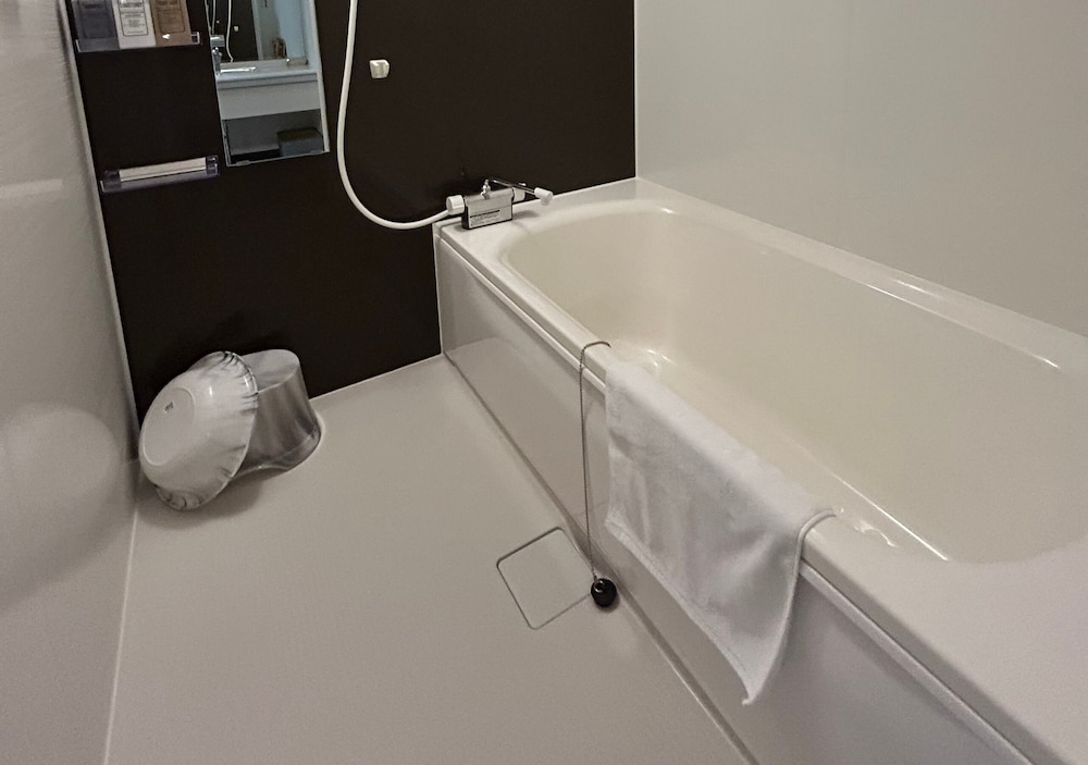 和風ツインルーム 禁煙 バスルーム2 | パーク ホテル