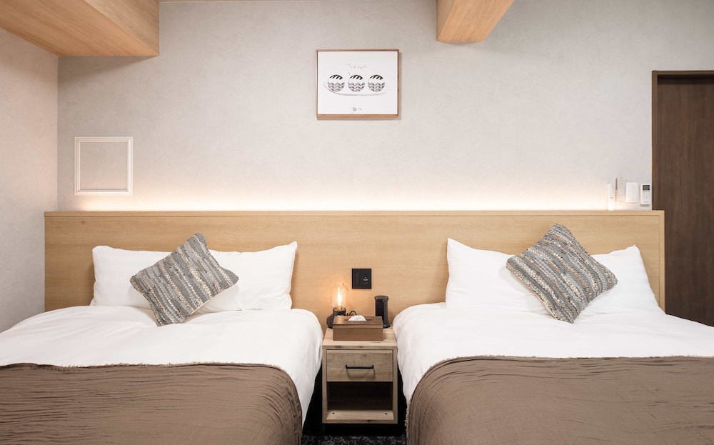 ファミリー ツインルーム バルコニー シティビュー 客室5 | b&Namba1