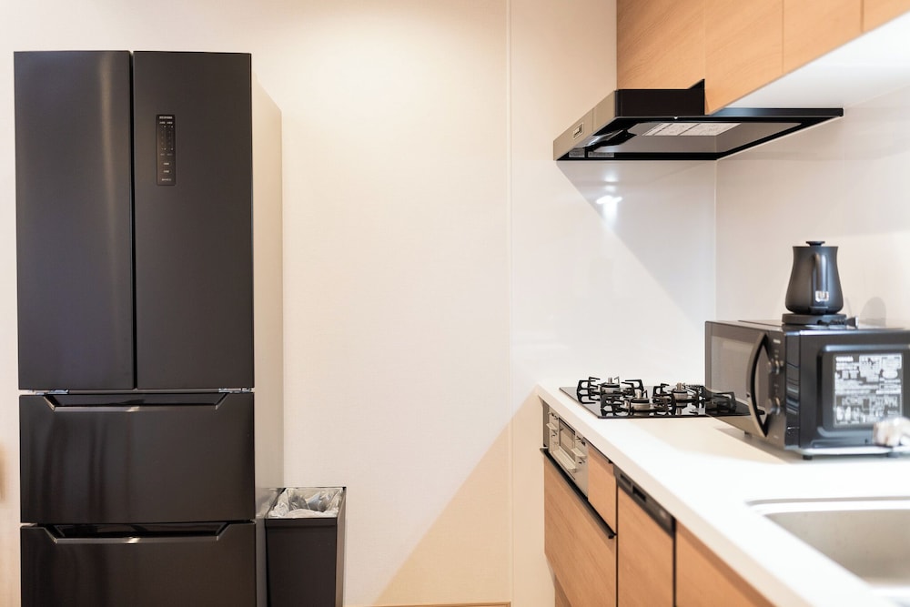 デラックス ヴィラ コートヤードビュー 専用キッチン0 | b&FLAT-Hanazono