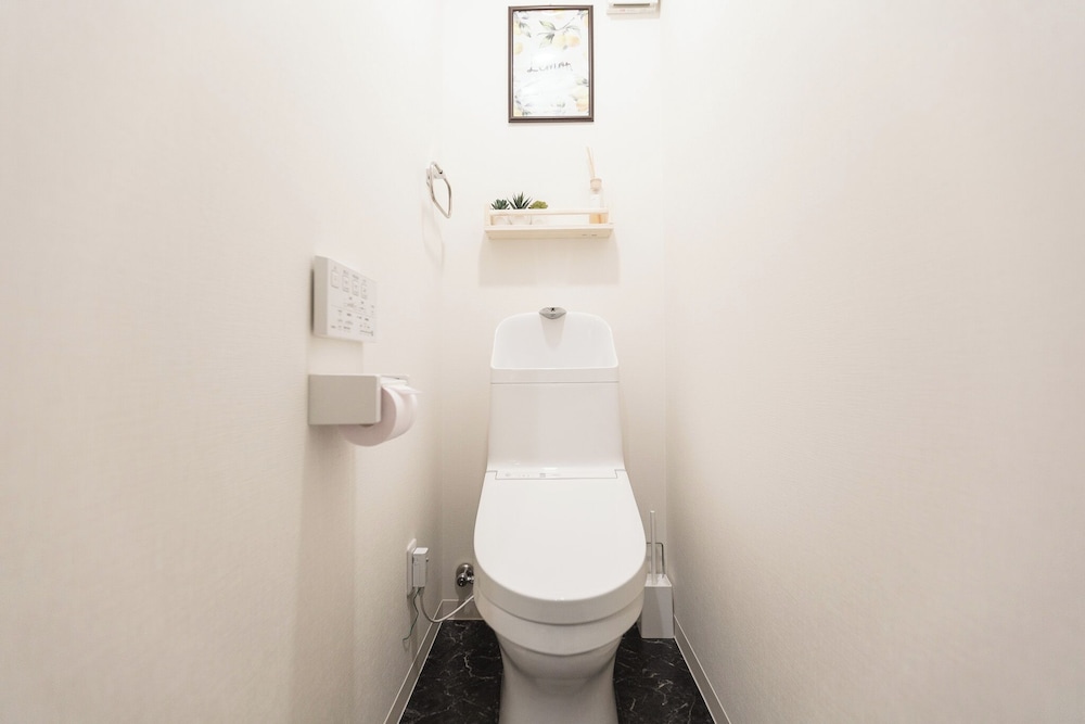 デラックス ルーム バルコニー シティビュー バスルームのシンク0 | b&岸里店