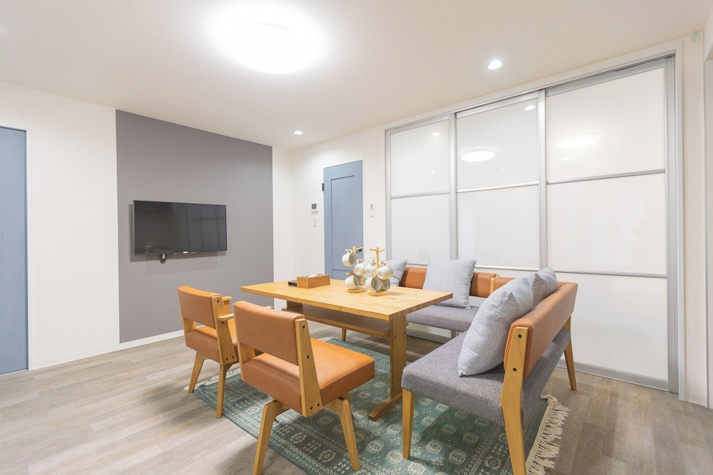 デラックス ルーム バルコニー シティビュー | b&岸里店