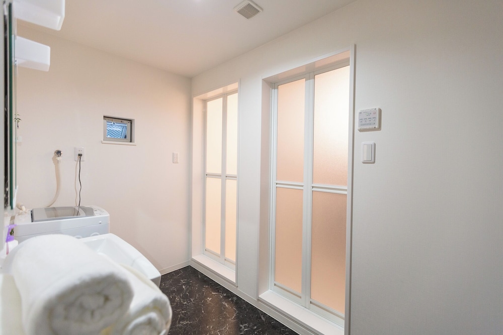 デラックス ルーム バルコニー シティビュー バスルーム0 | b&岸里店