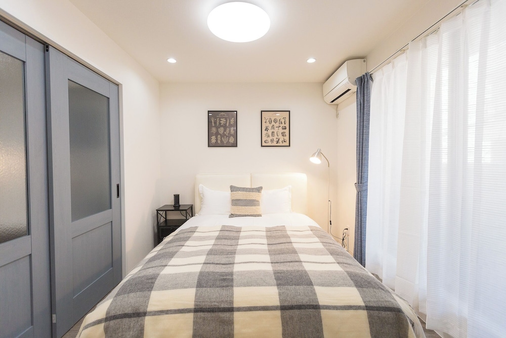 デラックス ルーム バルコニー シティビュー 客室1 | b&岸里店