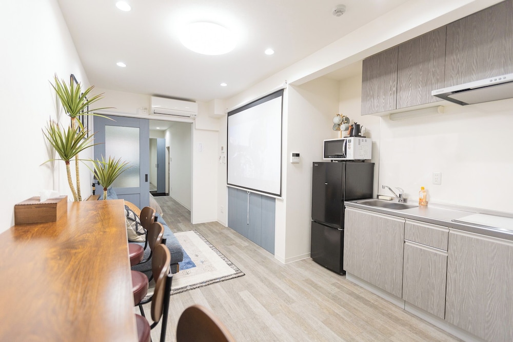 ファミリー ルーム バルコニー シティビュー | b&岸里店