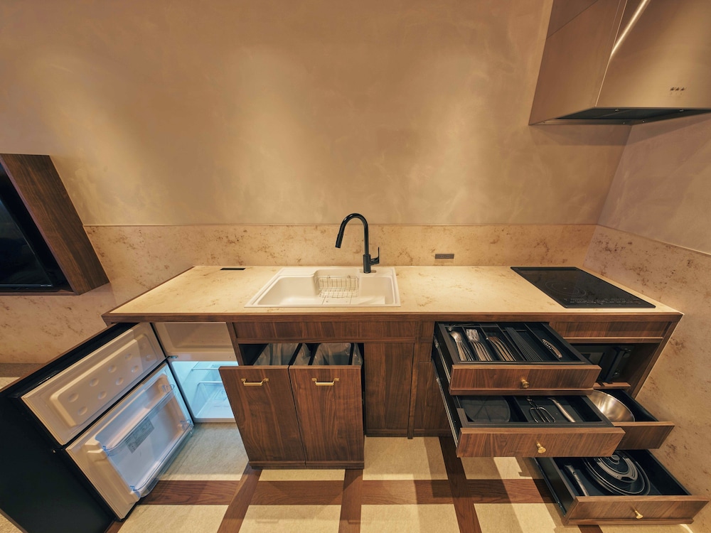 デラックス スタジオ 専用キッチン1 | illi Noa Hamamatsucho