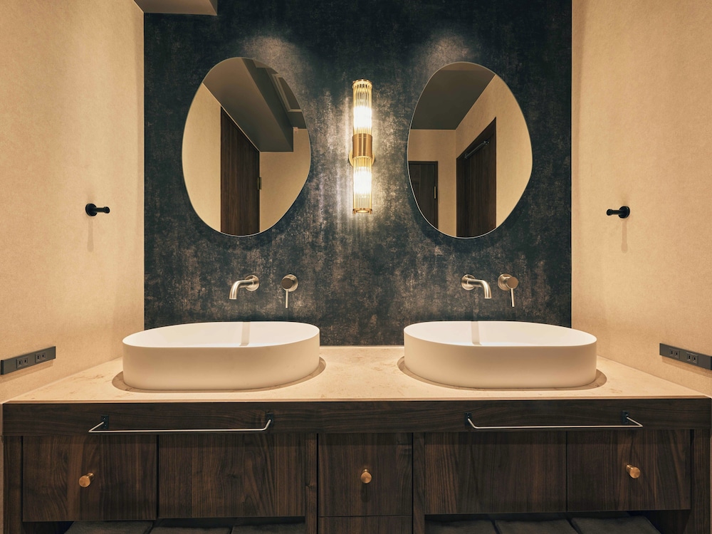 スーペリア スタジオスイート バスルーム1 | illi Noa Hamamatsucho