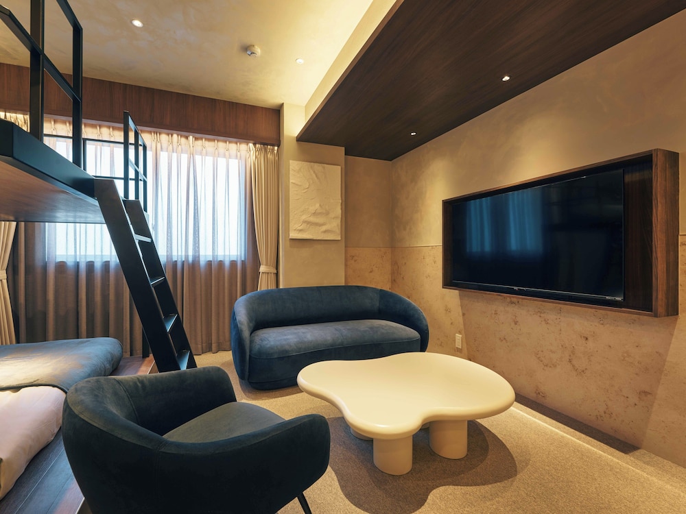 デラックス スタジオ リビング エリア0 | illi Noa Hamamatsucho