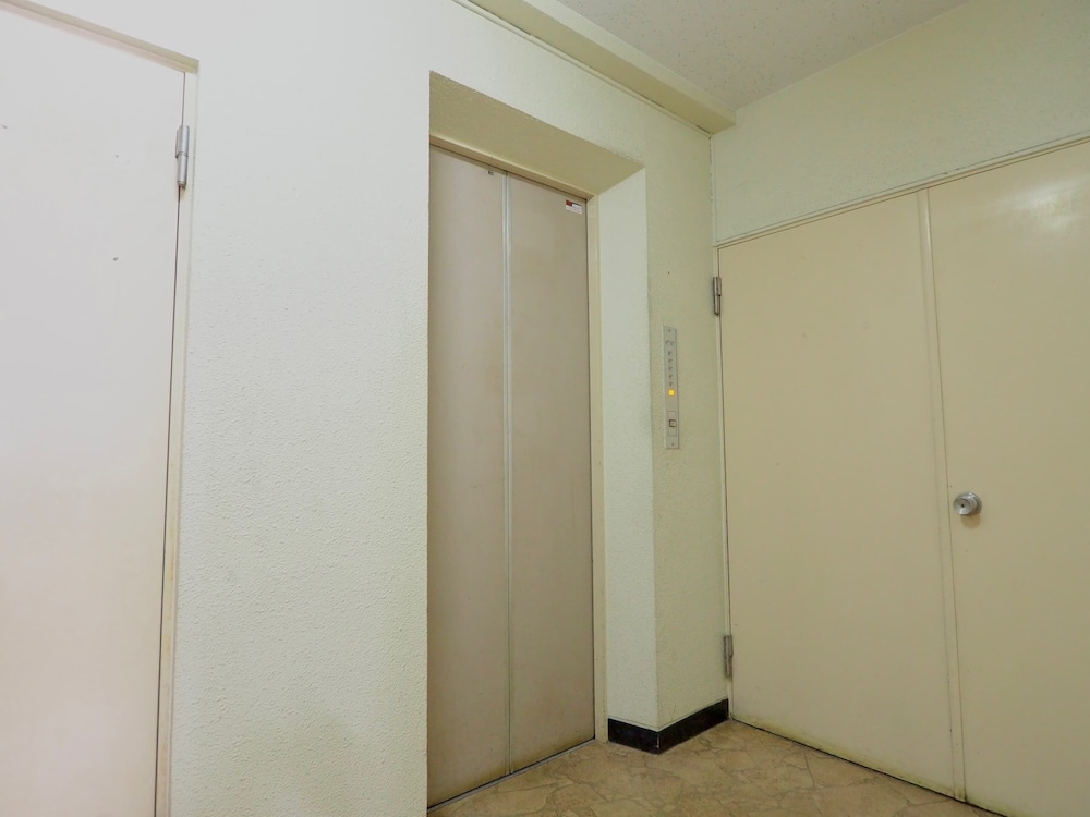 内部エントランス1 | CHITOSE CORPO