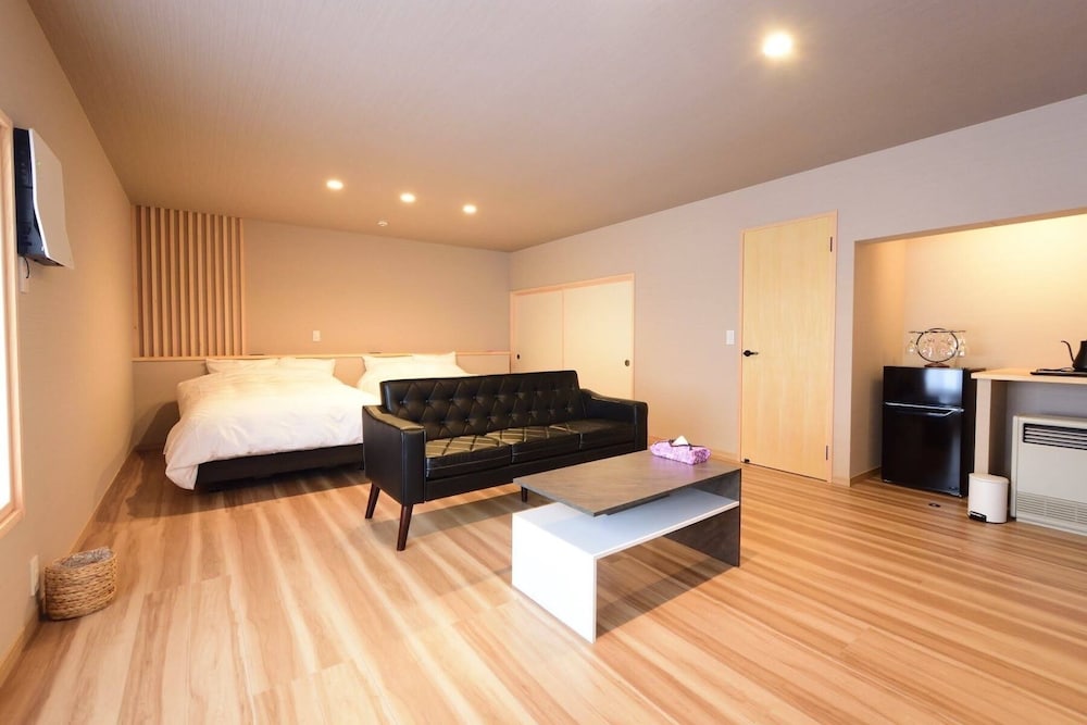 ベーシック ツインルーム マウンテンビュー 客室3 | The,おこもりの宿 夢流し