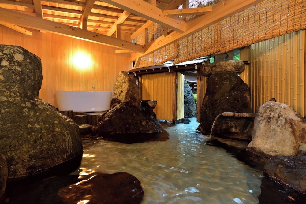 エグゼクティブ スイート マウンテンビュー バスルーム0 | The,おこもりの宿 夢流し