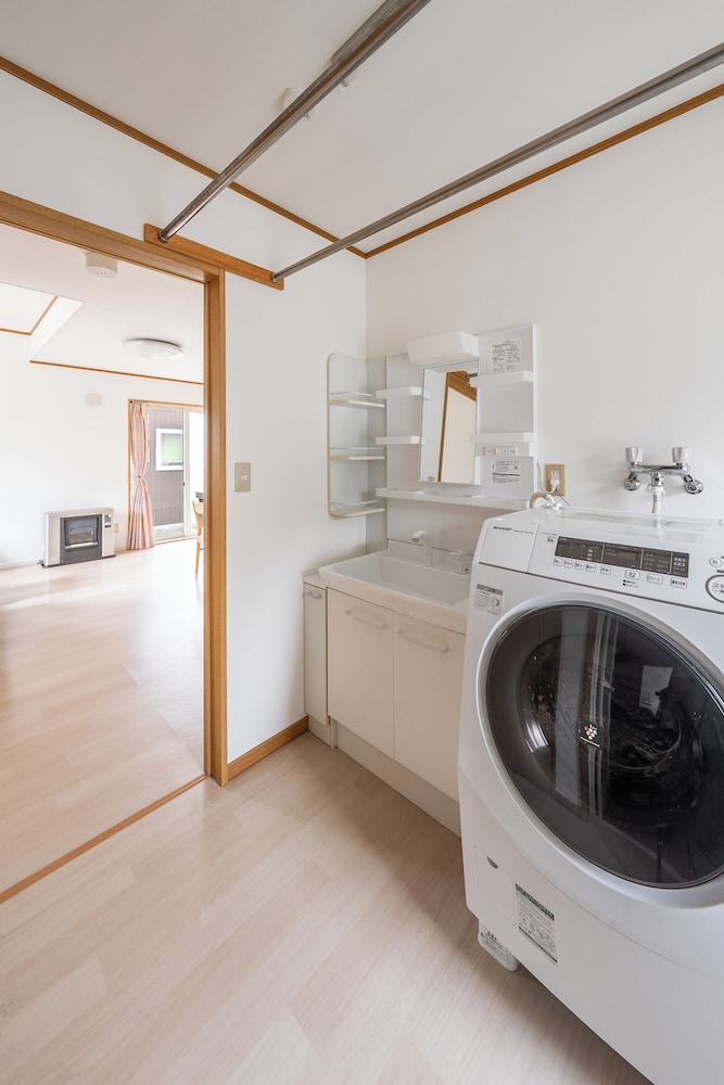 ランドリー ルーム1 | TOYA SERENITY STAY