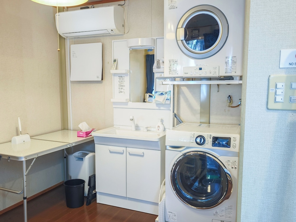 4 人部屋 バスルームの設備3 | AIR STREAM HOUSE 仲宗根