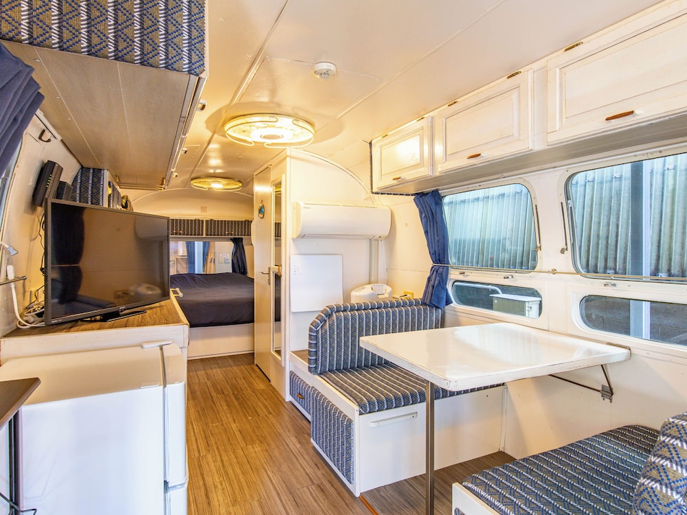 4 人部屋 客室5 | AIR STREAM HOUSE 仲宗根