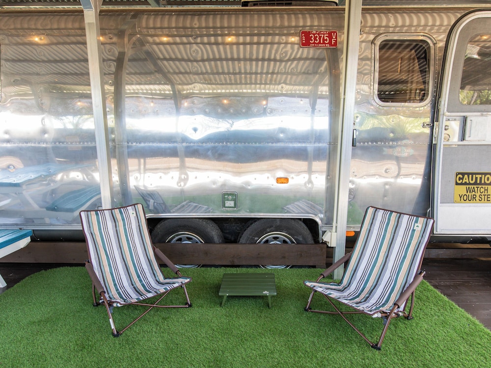 4 人部屋 テラス / パティオ1 | AIR STREAM HOUSE 仲宗根