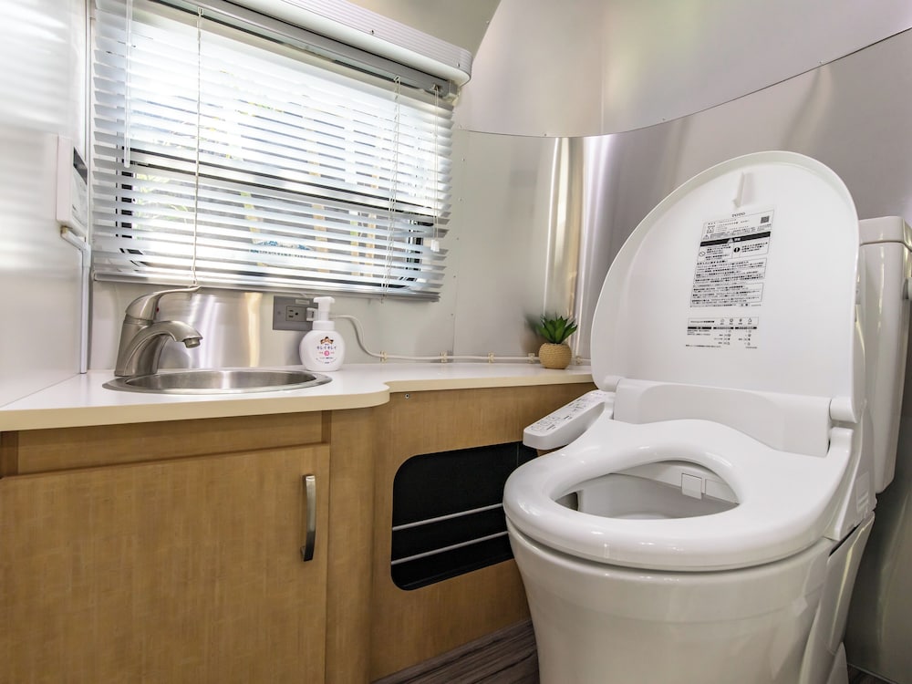 ルーム バスルーム2 | AIR STREAM HOUSE 天底