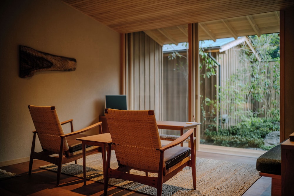 デラックス スタジオ 客室8 | 霞燦（かさん）