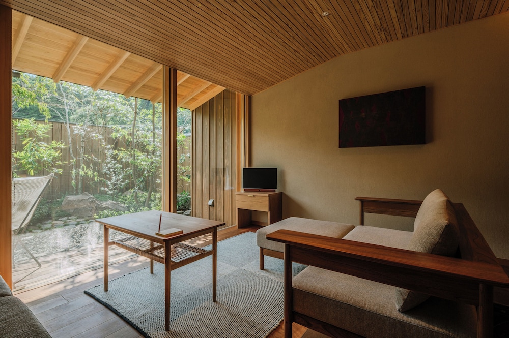 デラックス スタジオ 客室3 | 霞燦（かさん）