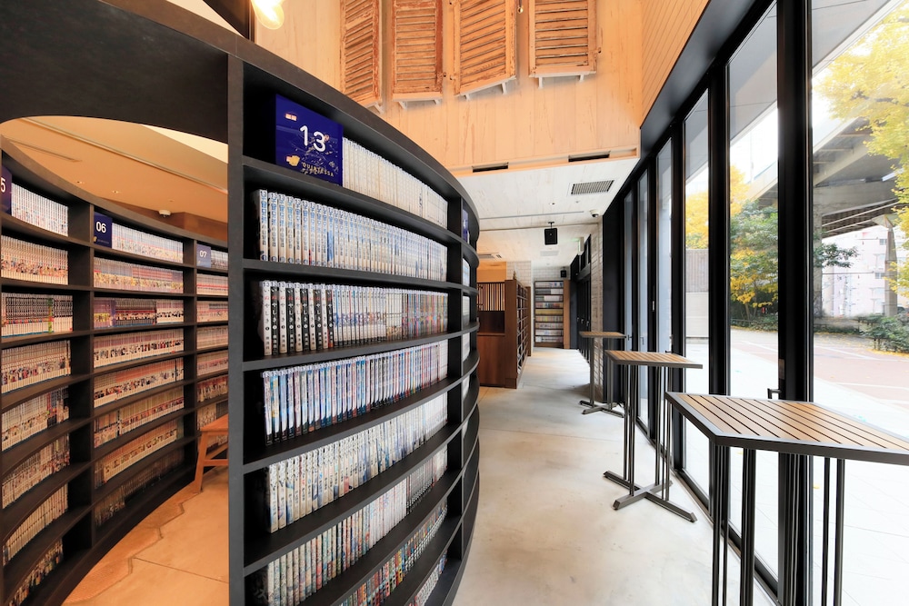 クインテッサホテル大阪梅田 Comic&Books