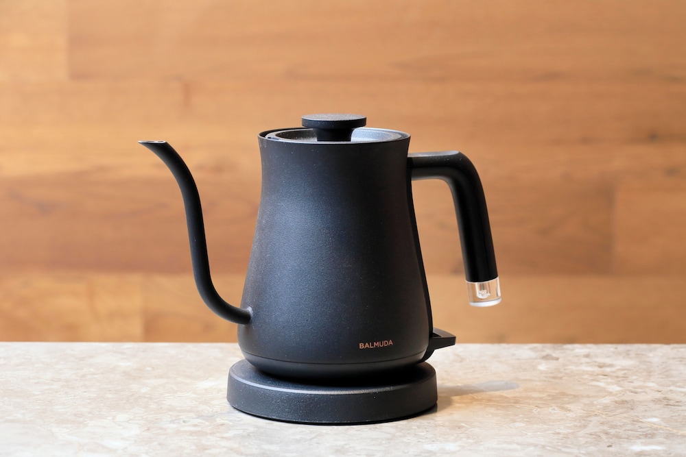 ダブルルーム 禁煙 客室の設備とサービス2 | クインテッサホテル大阪梅田 Comic＆Books