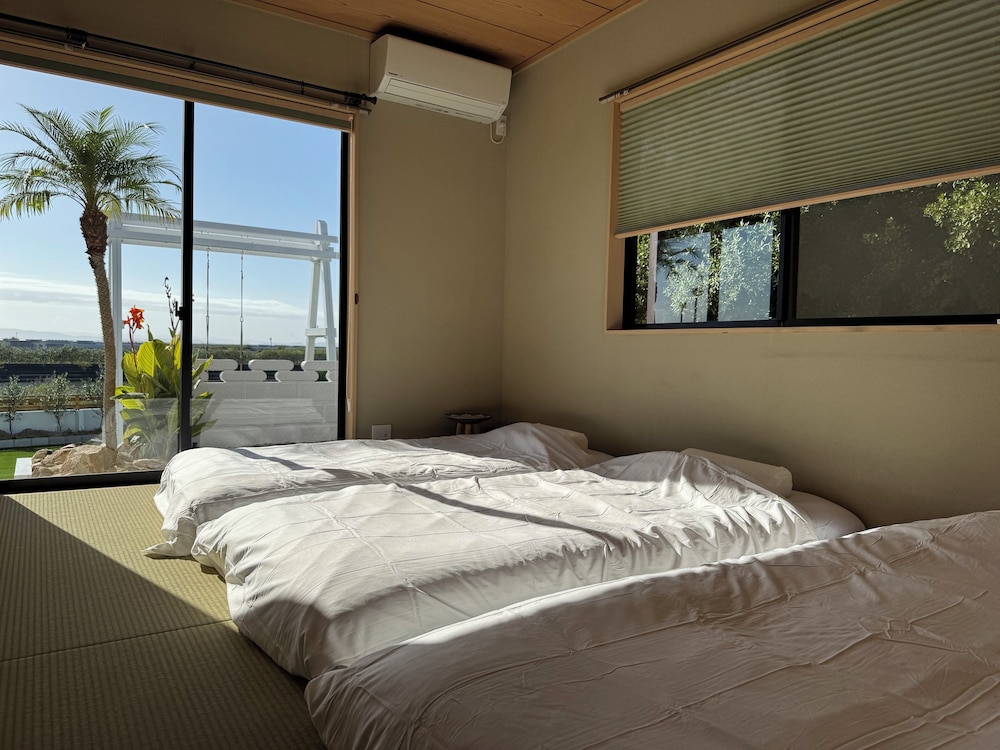 ファミリー ヴィラ パティオ オーシャンビュー 客室2 | Aoniwa -碧庭- AWAJI