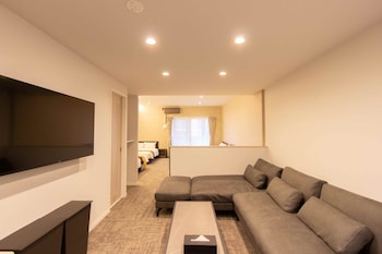 Tabi and.-light-博多01