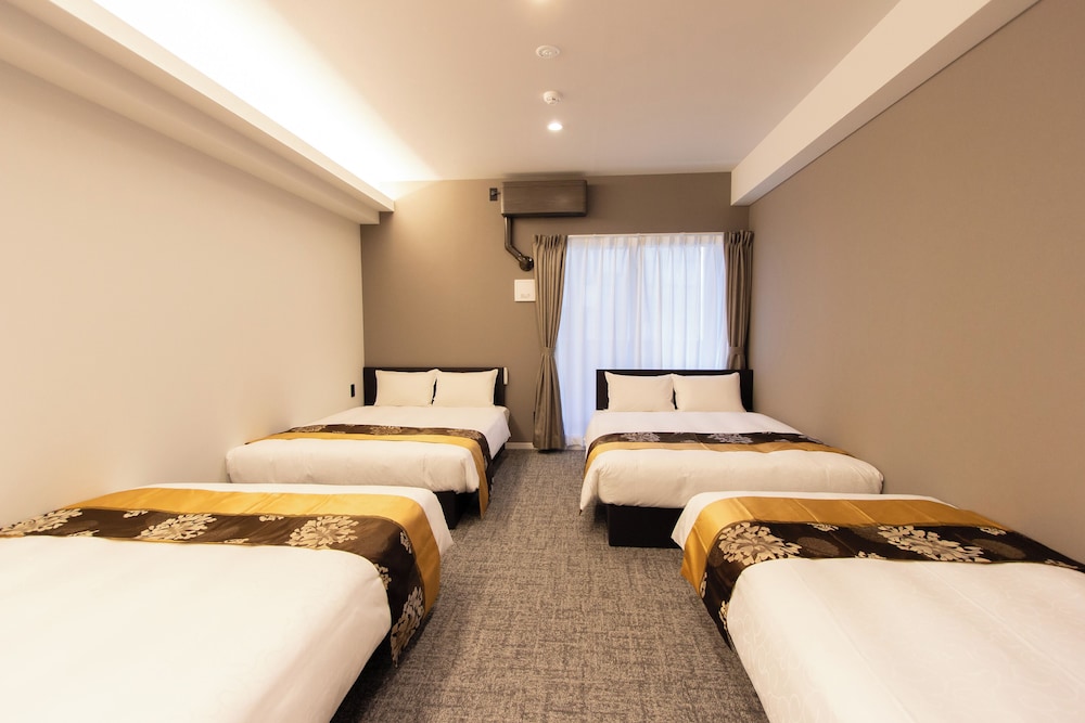 デラックス スタジオスイート 客室10 | Tabi and.-light-博多01