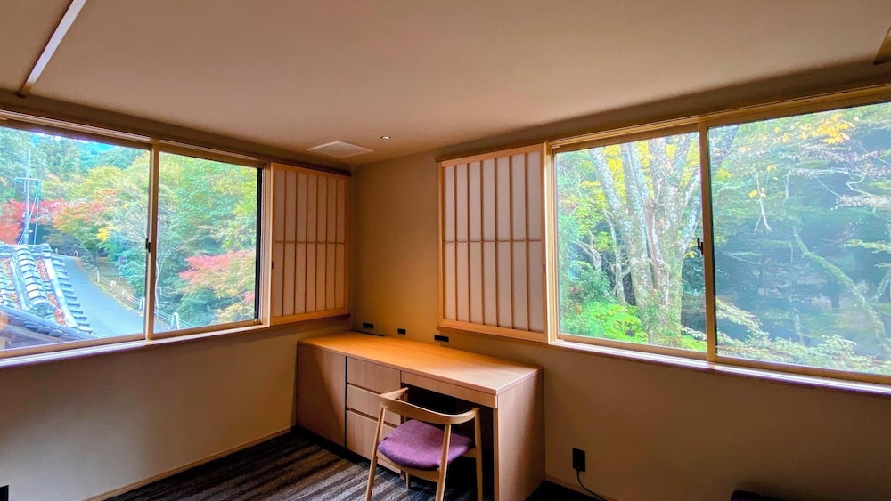 ラグジュアリー ツインルーム 客室6 | 奈良春日鹿のや