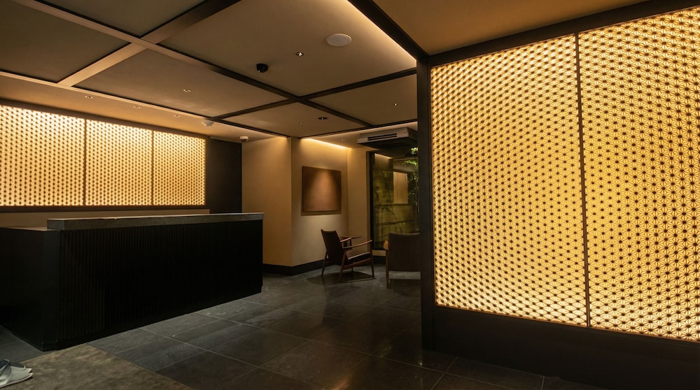 フロント1 | 鹿のや