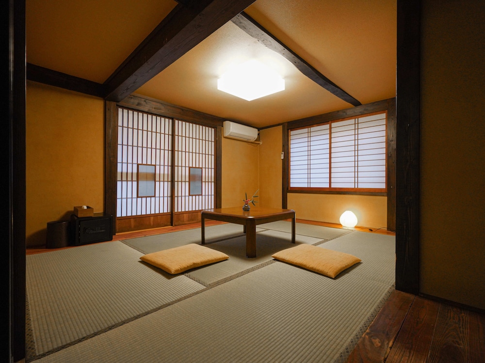 スタンダード ダブルまたはツインルーム マウンテンビュー 客室3 | 真秀ろば