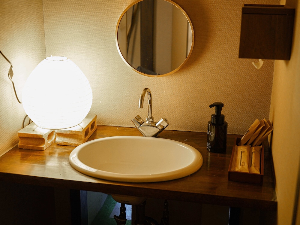 スタンダード ダブルまたはツインルーム マウンテンビュー 客室2 | 真秀ろば