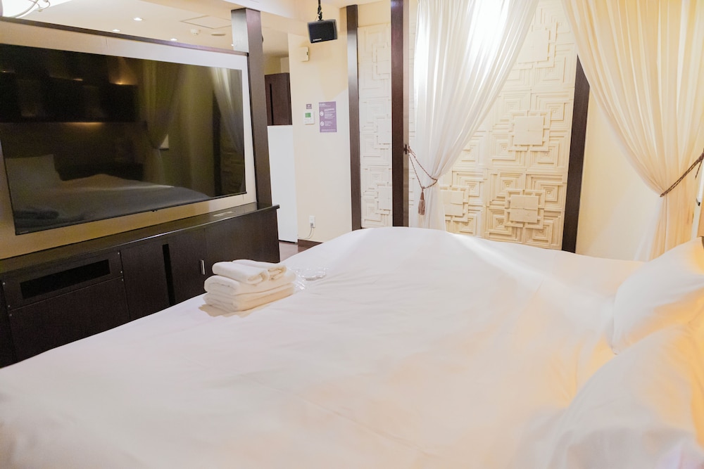 キングルーム (クリムゾンオペラ) 禁煙 客室9 | ホテル リマ ショコラ