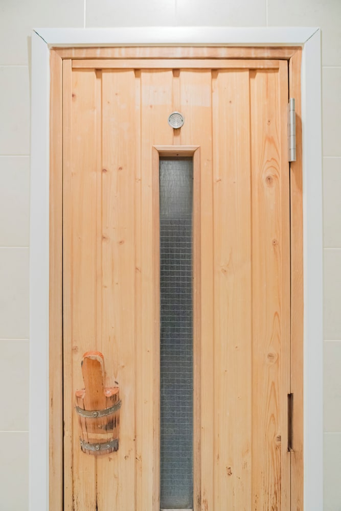 クイーンルーム サウナ付 (ホワイトブリーズ) 禁煙 客室4 | ホテル リマ ショコラ