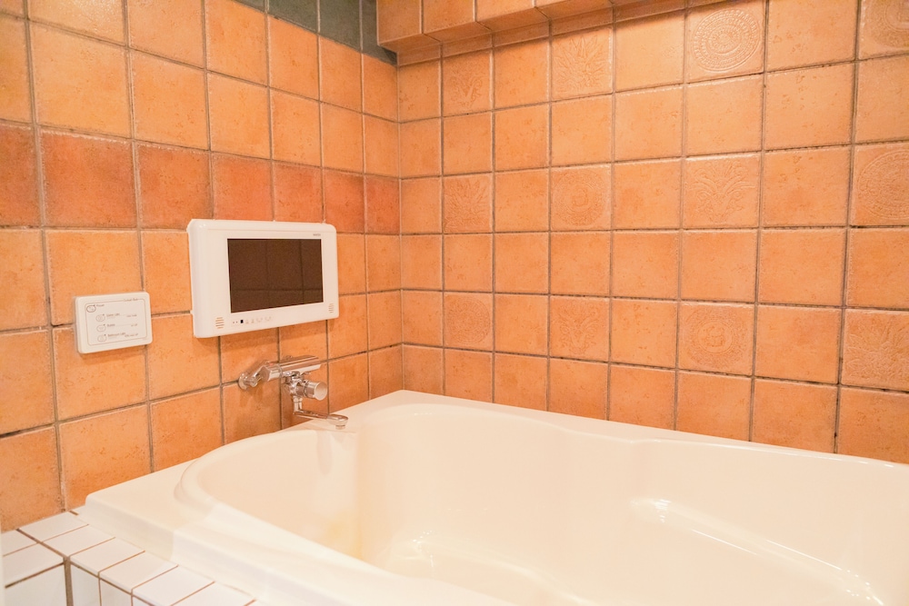 キングルーム (クリムゾンオペラ) 禁煙 バスルーム2 | ホテル リマ ショコラ