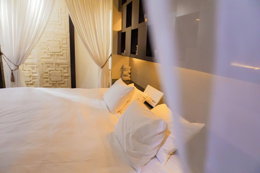 キングルーム (クリムゾンオペラ) 禁煙 客室8 | ホテル リマ ショコラ