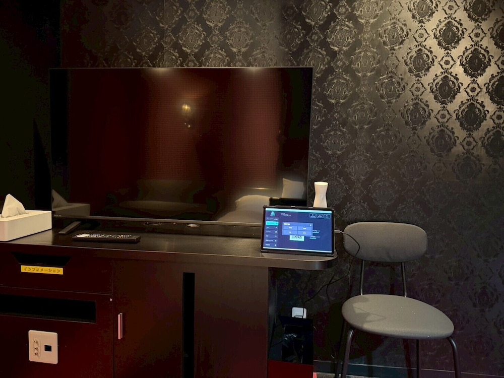 クイーンルーム (ヴェルベット) 禁煙 客室の設備とサービス1 | ホテル リマ ショコラ