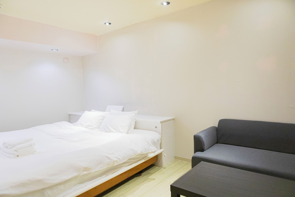 クイーンルーム (ブラッシュ) 禁煙 客室2 | ホテル リマ ショコラ